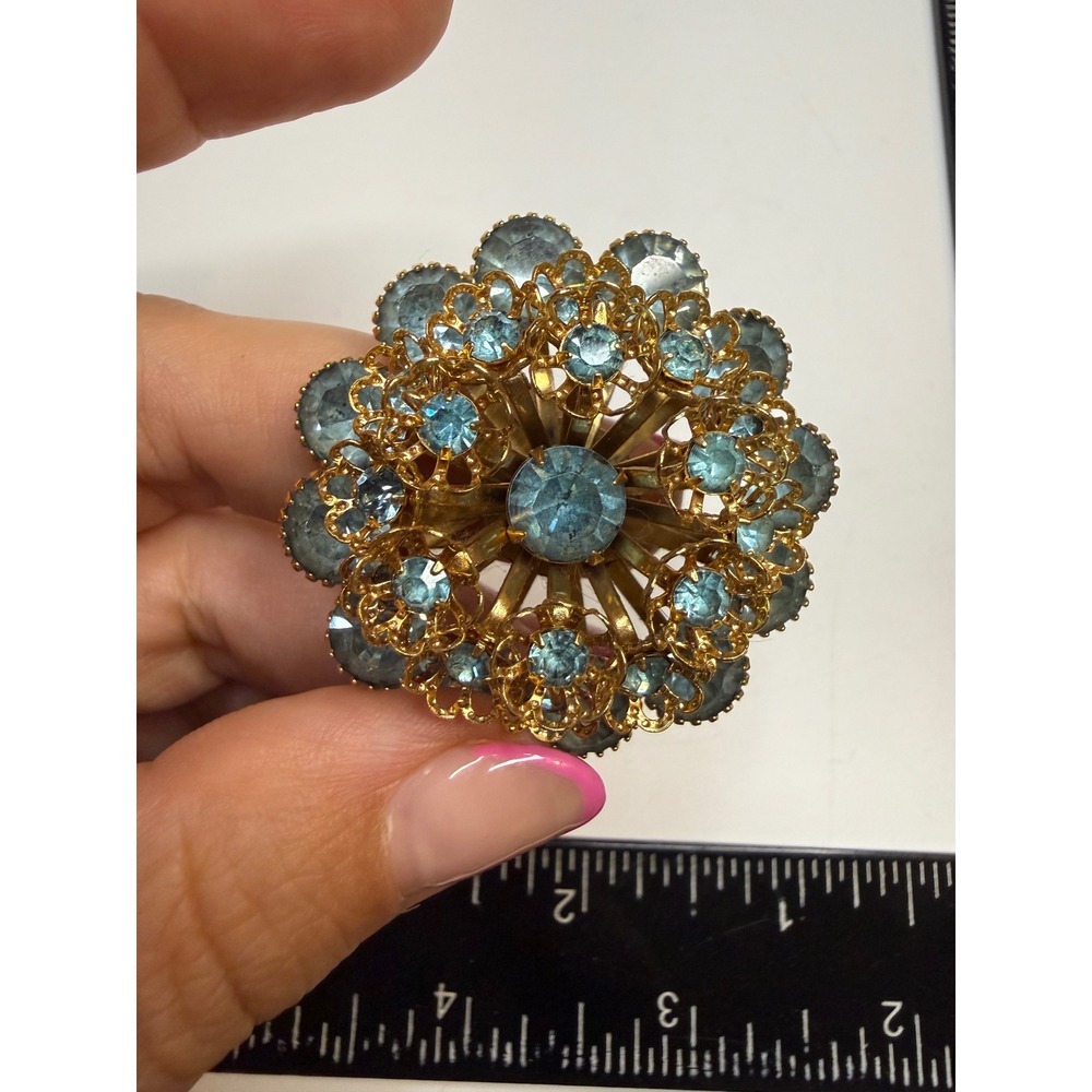 Vintage Blue‎ Rhinestone Gold Tone Tiered Floral Brooch Pin Round Filigree 2"